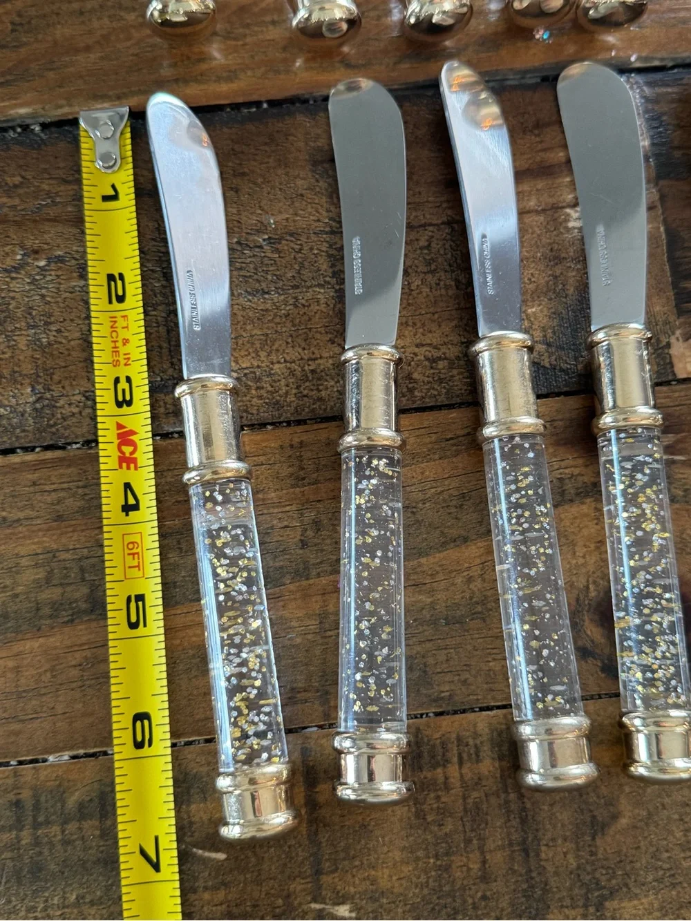 12 Cambridge Silversmiths Gold Glitter Lucite Acrylic Handle Cheese Spreaders